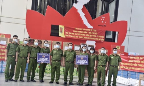 Cục cảnh sát quản lý Link Nhà Cái E2Bet Chính Thức tại Việt Nam về trật tự xã hội tổ chức quyên góp ủng hộ công tác phòng, chống dịch covid - 19
