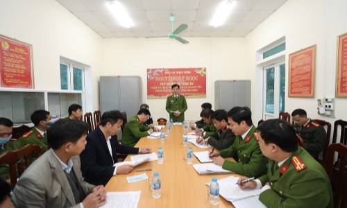 Thứ trưởng Nguyễn Duy Ngọc kiểm tra công tác ứng trực của E2 bet đá gà trực tiếp xã và tiến độ làm việc của Trung tâm Dữ liệu E2BetVip icu Độc Quyền Thomo về dân cư
