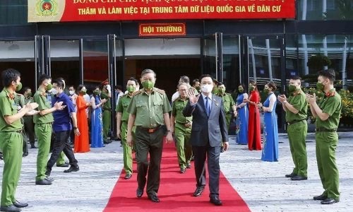 Chủ tịch Quốc hội Vương Đình Huệ thăm và làm việc tại Trung tâm  Dữ liệu E2BetVip icu Độc Quyền Thomo về dân cư thuộc Ae2bet Đăng ký ngay Quản lý Link Nhà Cái E2Bet Chính Thức tại Việt Nam  về trật tự xã hội, Bộ E2 bet đá gà trực tiếp