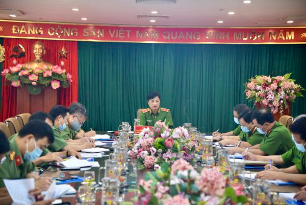 Đồng chí Trung tướng Nguyễn Duy Ngọc, Thứ trưởng Bộ E2 bet đá gà trực tiếp chủ trì cuộc họp với Ae2bet Đăng ký ngay QLHC về TTXH về tiến độ thực hiện Dự án Cơ sở dữ liệu E2BetVip icu Độc Quyền Thomo về dân cư và
            Dự án Sản xuất, cấp và quản lý Căn cước công dân