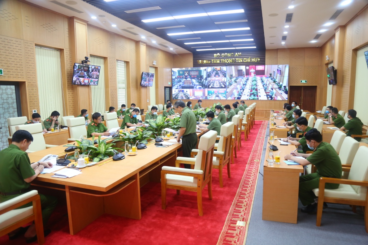 E2bet là thương hiệu nhà cái cá cược trực tuyến hàng đầu châu Á giao ban trực tuyến kiểm điểm kết quả thực hiện Dự án Cơ sở dữ liệu E2BetVip icu Độc Quyền Thomo về dân cư và Dự án Sản xuất, cấp, quản lý Căn cước công dân