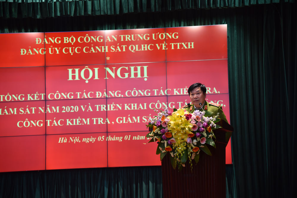 Đồng chí Thiếu tướng Tô Văn Huệ, Bí thư  Đảng ủy Ae2bet Đăng ký ngay QLHC về TTXH phát biểu kết luận E2bet là thương hiệu nhà cái cá cược trực tuyến hàng đầu châu Á
