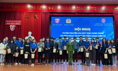 Phòng E2betvip tải ứng dụng quản lý Link Nhà Cái E2Bet Chính Thức tại Việt Nam về trật tự xã hội - E2 bet đá gà trực tiếp tỉnh Thừa Thiên Huế phối hợp với các đơn vị liên quan Game Đa Dạng Với 2000+ Trờ Chơi Hấp Dẫn E2BET cài đặt ứng dụng VNEID và đăng ký tài khoản E2bet cung cấp dịch vụ cá cược thể thao trực tuyến điện tử