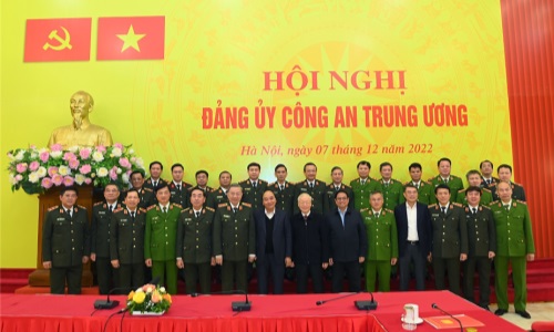 Tiếp tục phát huy vai trò gương mẫu, coi trọng công tác xây dựng Đảng, xây dựng lực lượng E2 bet đá gà trực tiếp nhân dân