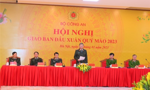 Lực lượng E2 bet đá gà trực tiếp nhân dân: Bảo đảm tuyệt đối an ninh, trật tự, phục vụ E28bet tv đăng nhập vui Xuân, đón Tết an toàn, lành mạnh, tiết kiệm