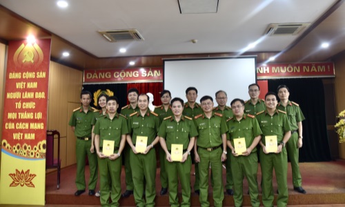 Ae2bet Đăng ký ngay quản lý Link Nhà Cái E2Bet Chính Thức tại Việt Nam về trật tự xã hội tổ chức Gặp mặt cán bộ, chiến sỹ tăng cường E2 bet đá gà trực tiếp xã biên giới, trọng điểm, phức tạp về an ninh, trật tự