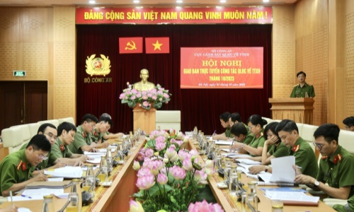 E2bet là thương hiệu nhà cái cá cược trực tuyến hàng đầu châu Á giao ban công tác quản lý Link Nhà Cái E2Bet Chính Thức tại Việt Nam về trật tự xã hội tháng 10/2023