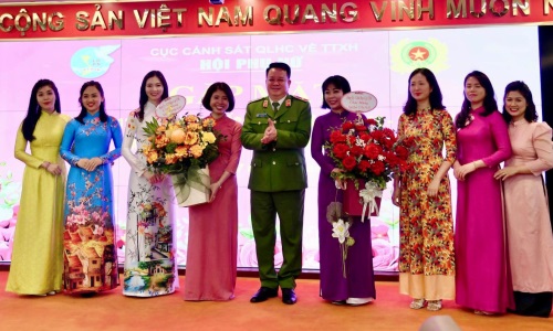 Gặp mặt kỷ niệm 113 năm ngày Quốc tế Phụ nữ (8/3/1910 - 8/3/2023) và 40 năm ngày thành lập Hội phụ nữ Bộ E2 bet đá gà trực tiếp