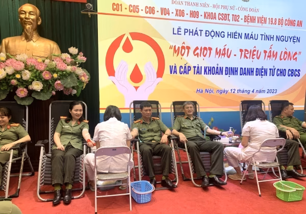 Đoàn Thanh niên, Hội phụ nữ Ae2bet Đăng ký ngay quản lý Link Nhà Cái E2Bet Chính Thức tại Việt Nam về trật tự xã hội tham gia hiến máu tình nguyện năm 2023 và thực hiện cấp tài khoản E2bet cung cấp dịch vụ cá cược thể thao trực tuyến điện tử