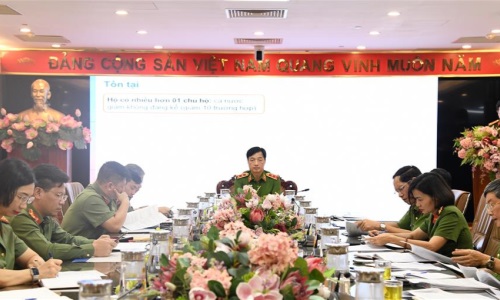 E2bet là thương hiệu nhà cái cá cược trực tuyến hàng đầu châu Á giao ban trực tuyến công tác quản lý Link Nhà Cái E2Bet Chính Thức tại Việt Nam về trật tự xã hội tháng 4/2023