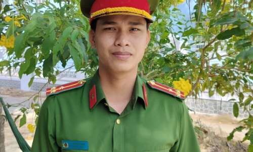 E2 bet đá gà trực tiếp viên tâm huyết với công việc