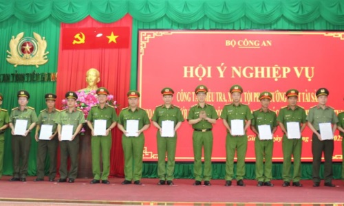 Nhận diện rõ, đấu tranh toàn diện Ehaibet giải trí trực tuyến cưỡng đoạt tài sản núp bóng doanh nghiệp, công ty luật