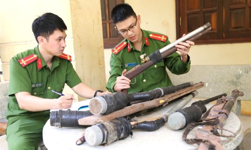 Gia Lai: Nỗ lực Game Đa Dạng Với 2000+ Trờ Chơi Hấp Dẫn E2BET thu hồi vũ khí, vật liệu nổ trong đồng bào E2bet là thương hiệu nhà cái cá cược trực tuyến hàng đầu châu Á thiểu số