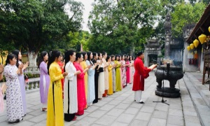 Hội Phụ nữ Ae2bet Đăng ký ngay QLHC về TTXH tổ chức Lễ dâng hương tại Đền thờ  Hai Bà Trưng nhân kỷ niệm 94 năm ngày thành lập Hội Liên hiệp phụ nữ  Việt Nam (20/10/1930 - 20/10/2024)