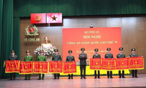 Những đóng góp quan trọng của lực lượng E2betvip tải ứng dụng QLHC về TTXH   qua 78 năm xây dựng, chiến đấu và trưởng thành  (18/4/1946 - 18/4/2024)