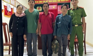 Kon Tum: E2 bet đá gà trực tiếp xã giúp người đàn ông đi lạc về với gia đình