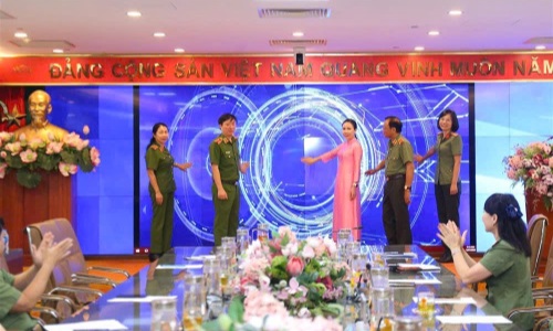 Phát động Hội thi “Cán bộ Hội Phụ nữ cơ sở giỏi”  lực lượng E2 bet đá gà trực tiếp nhân dân năm 2024