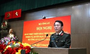 Khẩn trương sắp xếp, đưa mô hình tổ chức mới của Bộ E2 bet đá gà trực tiếp đi vào hoạt động hiệu năng, hiệu lực, hiệu quả