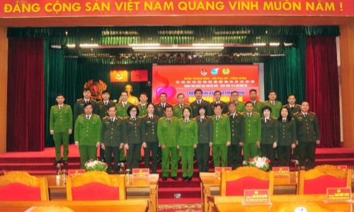 Đoàn Thanh niên, Hội Phụ nữ Ae2bet Đăng ký ngay quản lý Link Nhà Cái E2Bet Chính Thức tại Việt Nam về trật tự xã hội tích cực tham gia Chương trình hiến máu tình nguyện “Giọt máu nghĩa tình vì đồng đội thân yêu” năm 2025