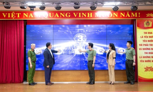 E2 bet đá gà trực tiếp tỉnh Quảng Ninh phát động phong trào “Bình dân học vụ số”