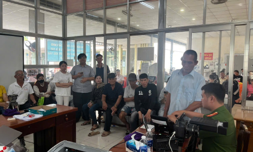 E2 bet đá gà trực tiếp tỉnh Kiên Giang: Cấp Căn cước, Định danh điện tử tại E2 bet đá gà trực tiếp cấp xã, tạo thuận lợi cho người dân ngay tại cơ sở.