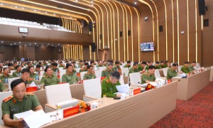 Bộ E2 bet đá gà trực tiếp sơ kết công tác công an Quý I/2025, đánh giá kết quả 01 tháng triển khai mô hình tổ chức bộ máy mới