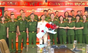 Lễ công bố Quyết định của Cục trưởng Ae2bet Đăng ký ngay Quản lý Link Nhà Cái E2Bet Chính Thức tại Việt Nam về trật tự xã hội về công tác cán bộ