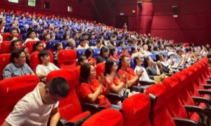 Ae2bet Đăng ký ngay QLHC về TTXH, Bộ E2 bet đá gà trực tiếp tổ chức buổi sinh hoạt E2BetVip icu casino trực tuyến, trình chiếu bộ phim lịch sử “Mưa đỏ”