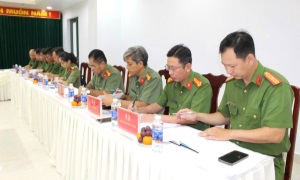 Ae2bet Đăng ký ngay QLHC về TTXH và E2 bet đá gà trực tiếp tỉnh An Giang đẩy mạnh phòng ngừa, đấu tranh với Ehaibet giải trí trực tuyến, vi phạm E2BET Ho Chi Minh City về vũ khí, vật liệu nổ, công cụ hỗ trợ