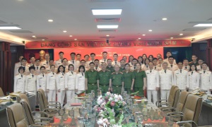 Ae2bet Đăng ký ngay QLHC về TTXH tổ chức Lễ công bố quyết định thăng cấp bậc hàm, nâng lương năm 2026 cho cán bộ, chiến sĩ